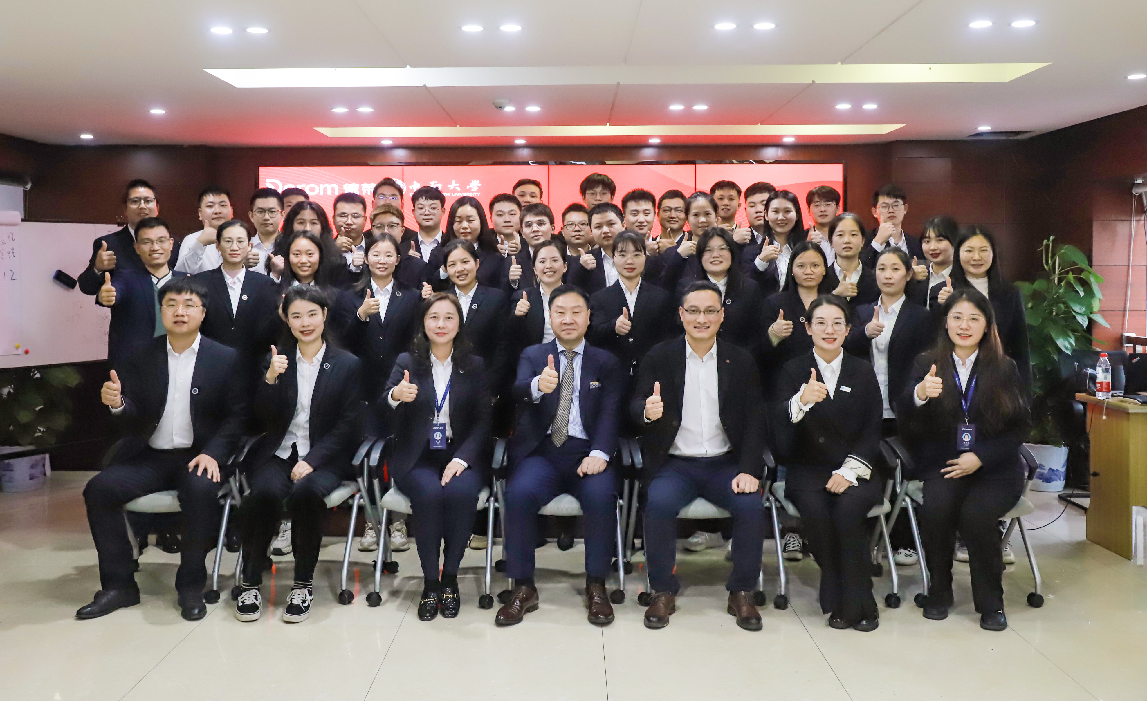 d445e4ad5743e7d03ab316f82d9ba18.jpg d445e4ad5743e7d03ab316f82d9ba18.jpg